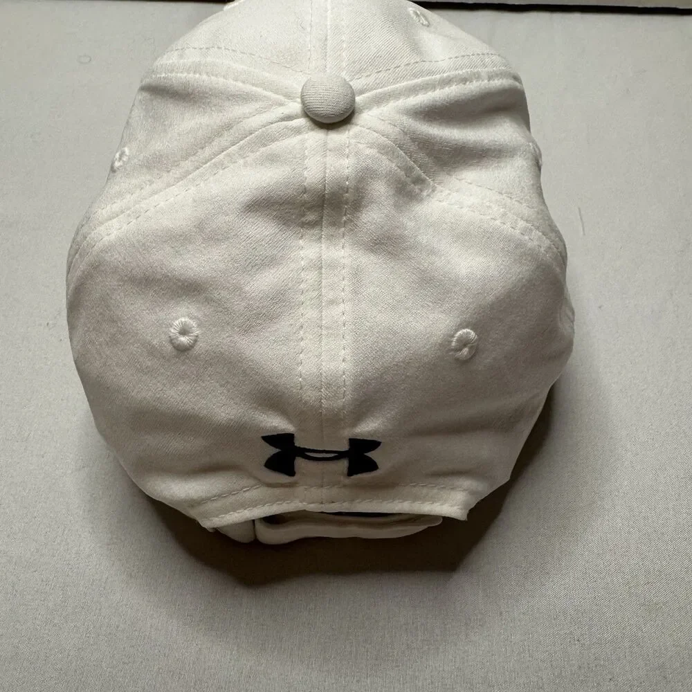Under Armour Lakeside CC Golf One Size White Adjustable Cap USA Flag Logo